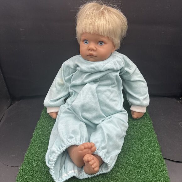 Vintage Weighted Lee Middleton Doll 19" Real Feel, 1996 - Picture 1 of 10